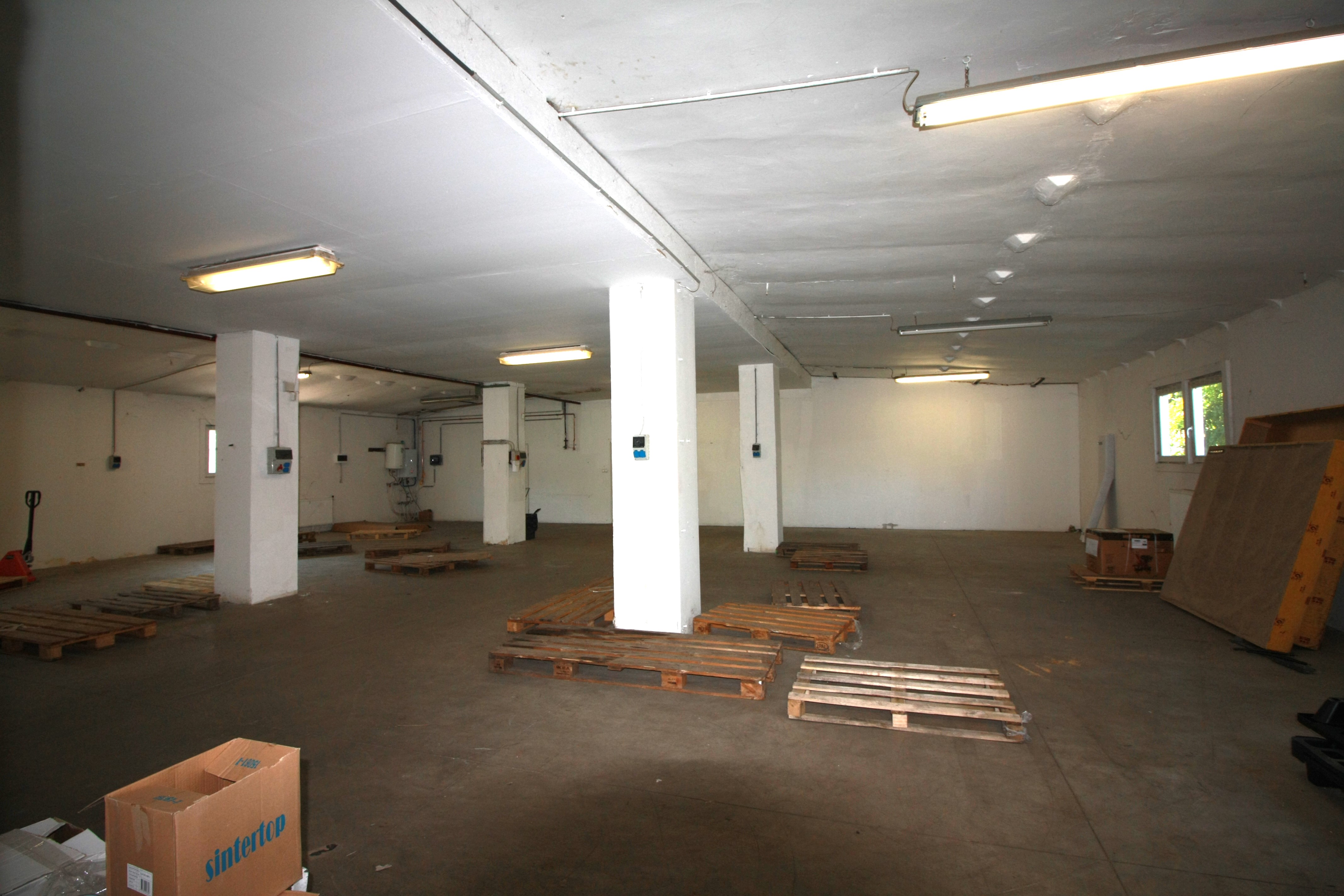 Kiadó Raktár - Szigetszentmiklós ÁTI-Sziget Ipari Park - 2,9 EUR/m2/hó-kép(15100)