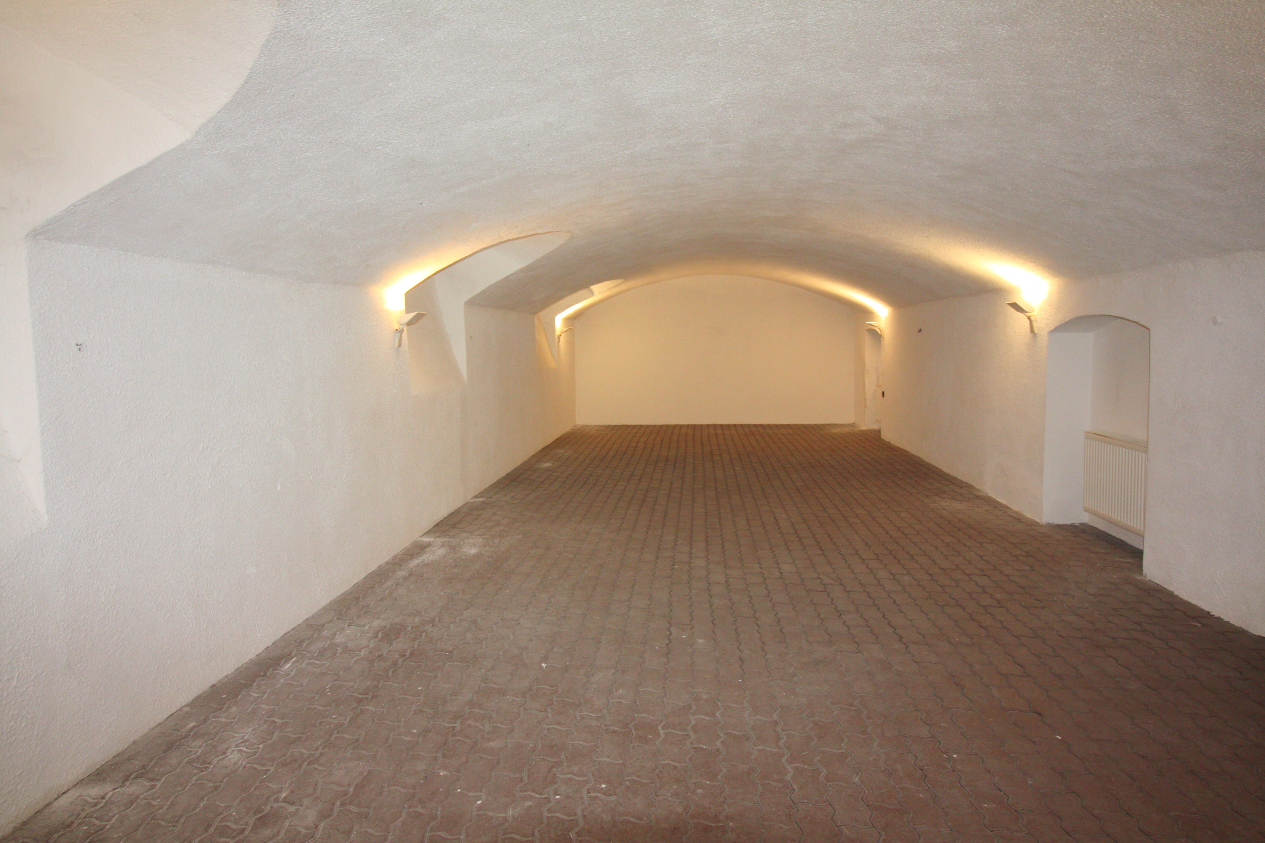 Kiadó Raktár - IV. kerület Újpest - 5,5 EUR/m2/hó-kép(10433)