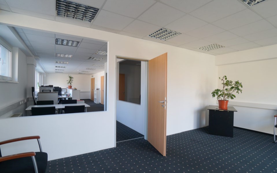 Kiadó Raktár - Budaörs  - 5,9 EUR/m2/hó-kép(11212)