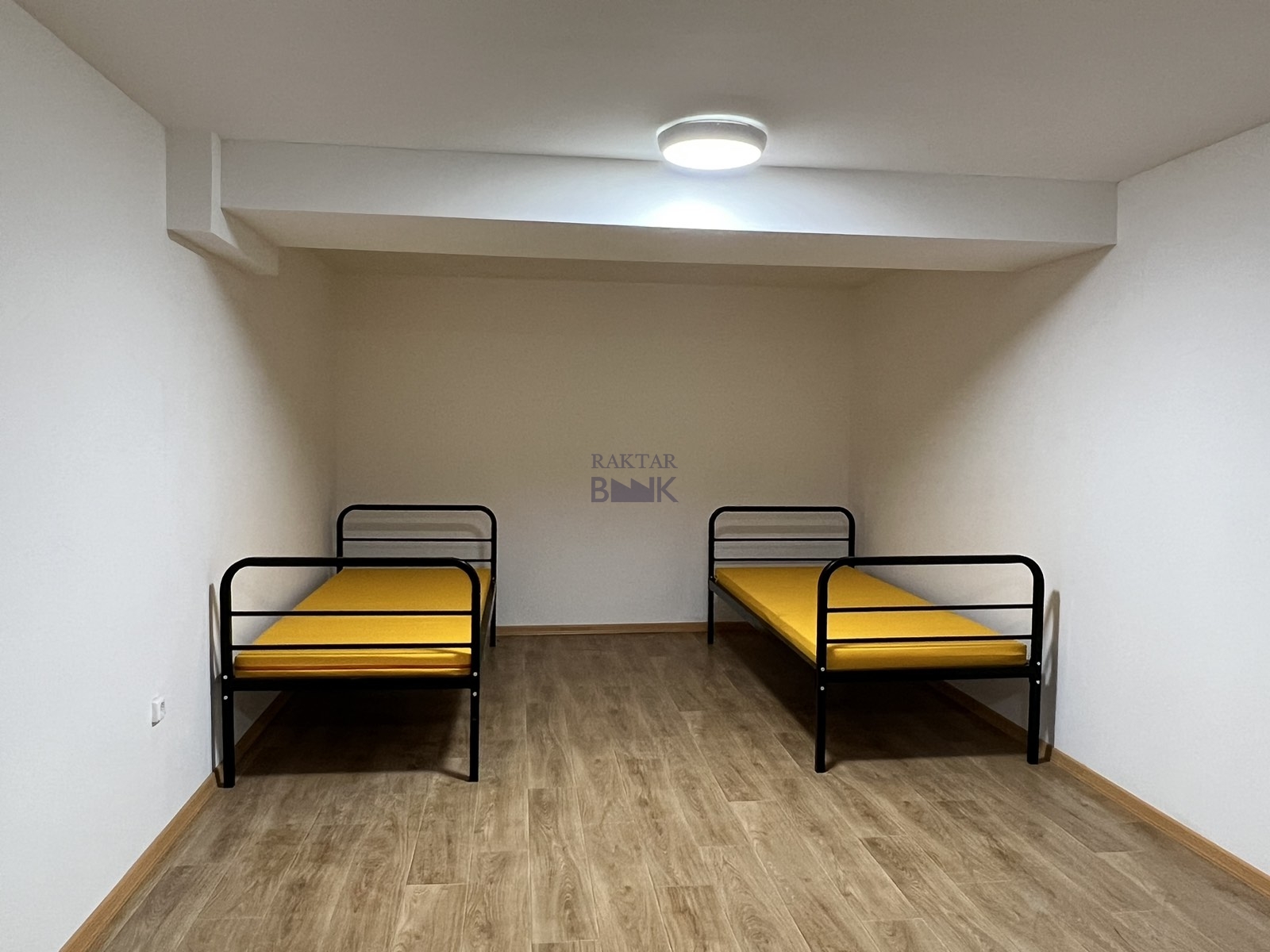 Eladó Raktár - XXI. kerület Varrógépgyár utca - 1 980 000 Ft-kép(16595)