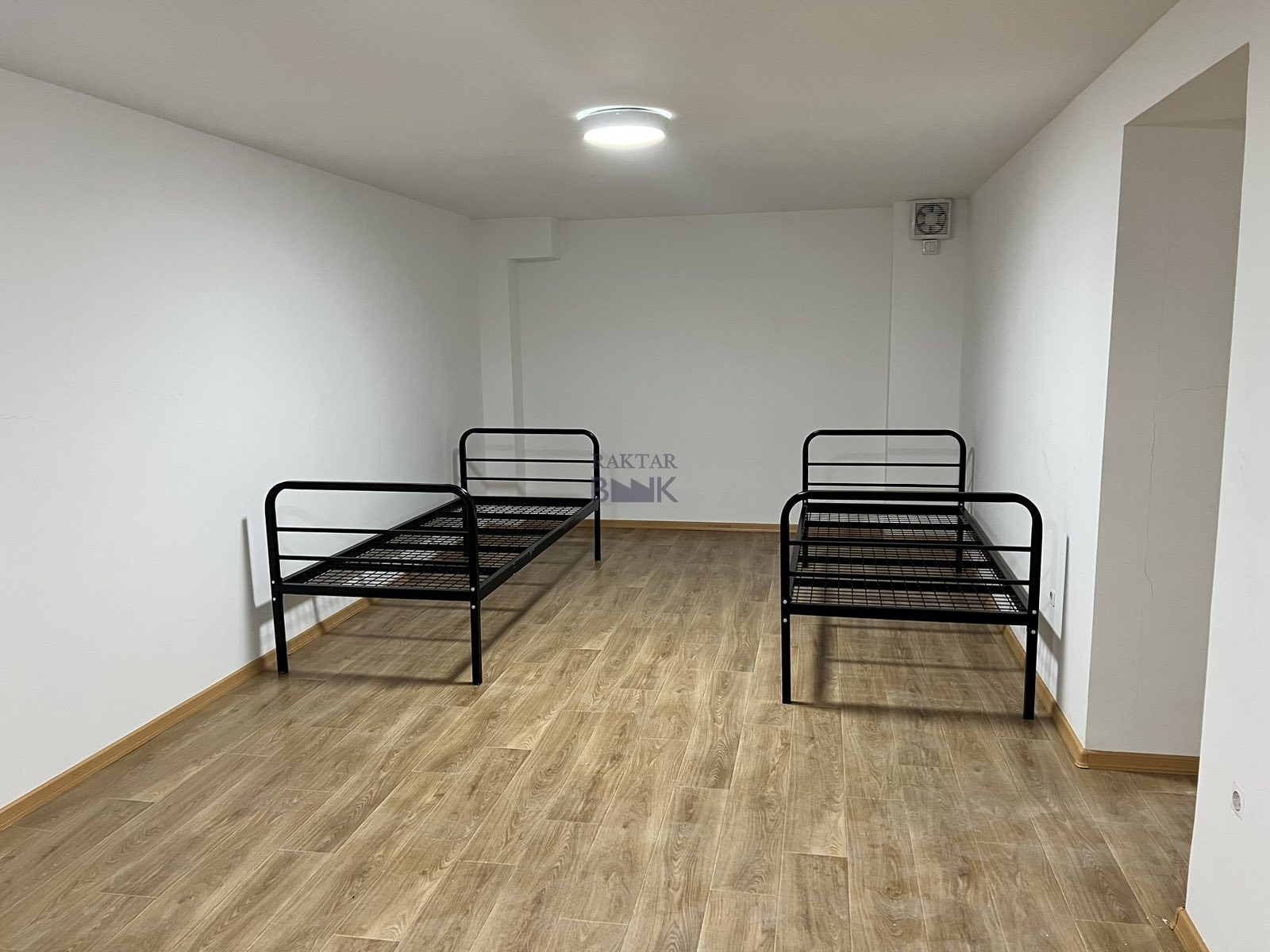 Eladó Raktár - XXI. kerület Varrógépgyár utca - 1 980 000 Ft-kép(16596)