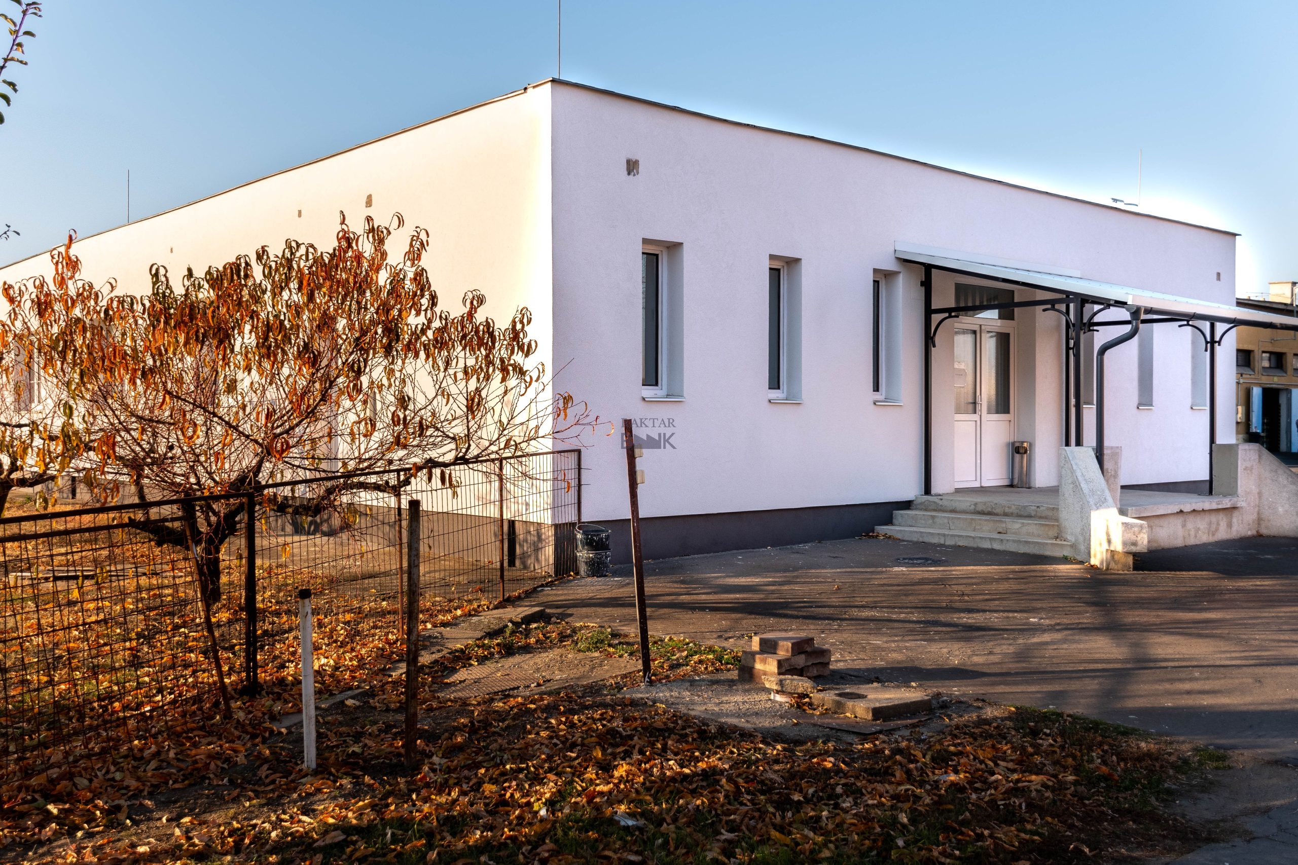 Kiadó Raktár - Berettyóújfalu Keresztesi u  - 1 100 Ft/m2/hó-kép(10369)