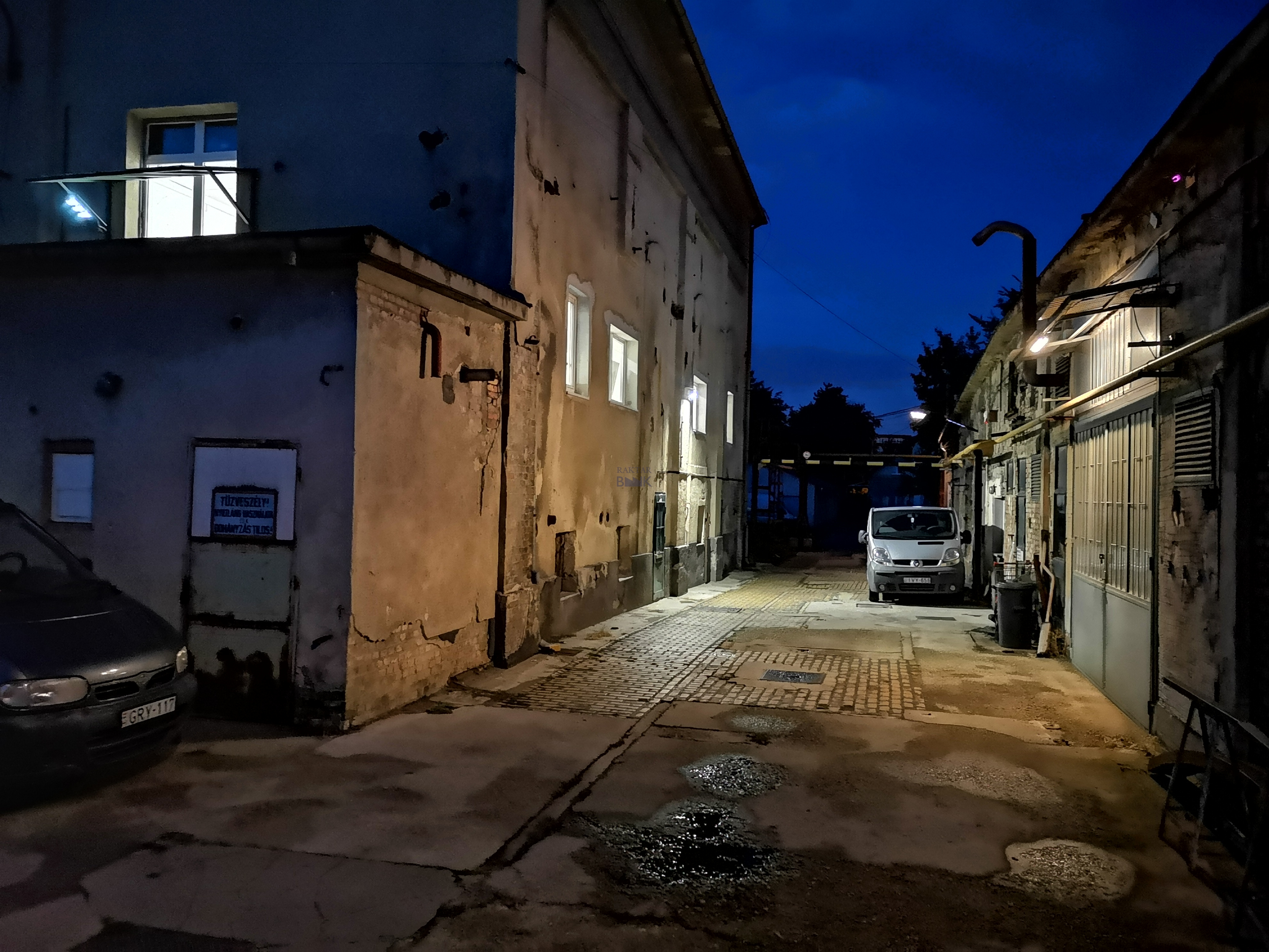 Kiadó Raktár - XXI. kerület Posztógyár - 1 190 Ft/m2/hó-kép(16151)