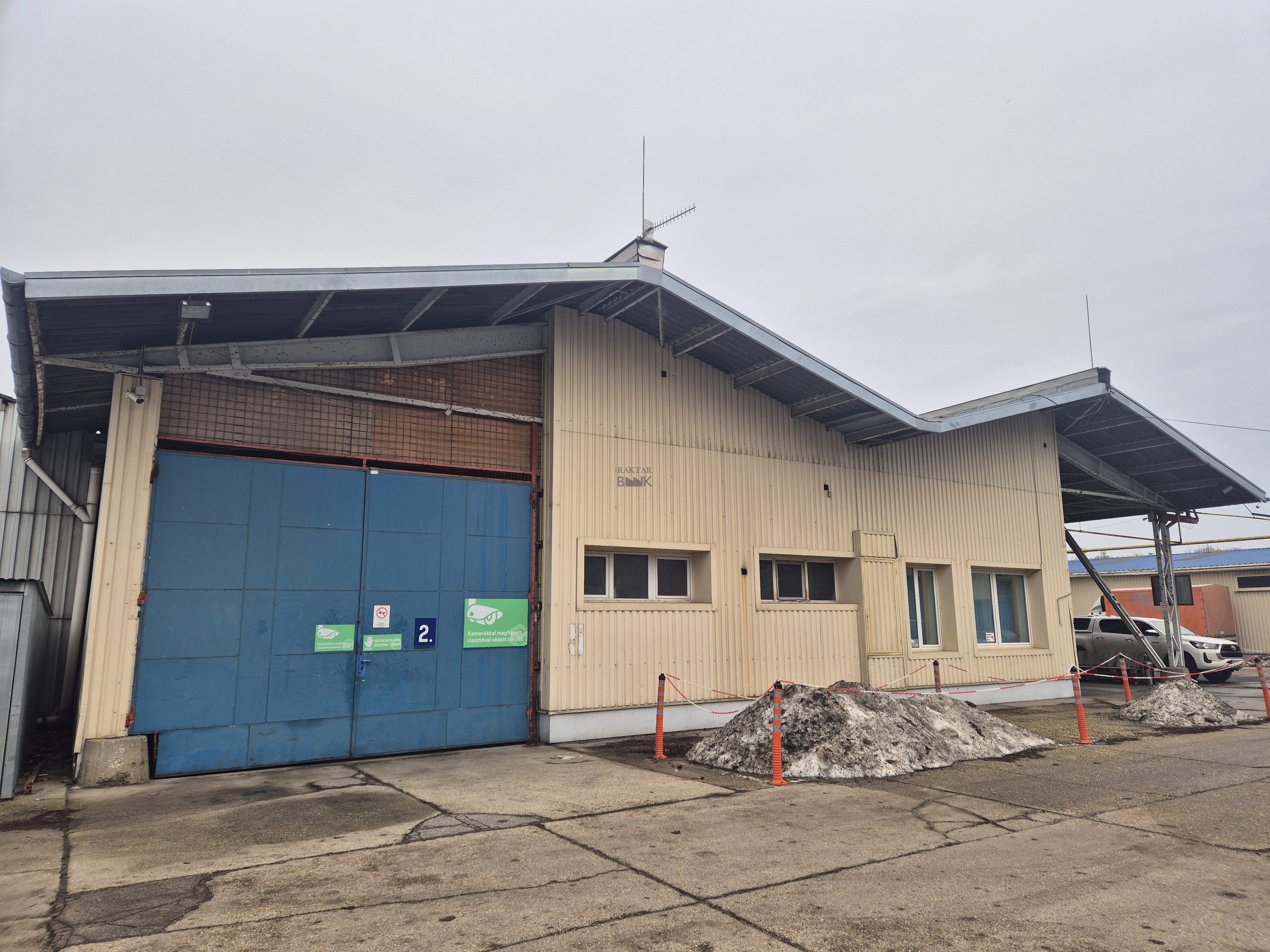 Eladó Raktár - XXI. kerület Orion utca - 399 000 000 Ft-kép(18472)