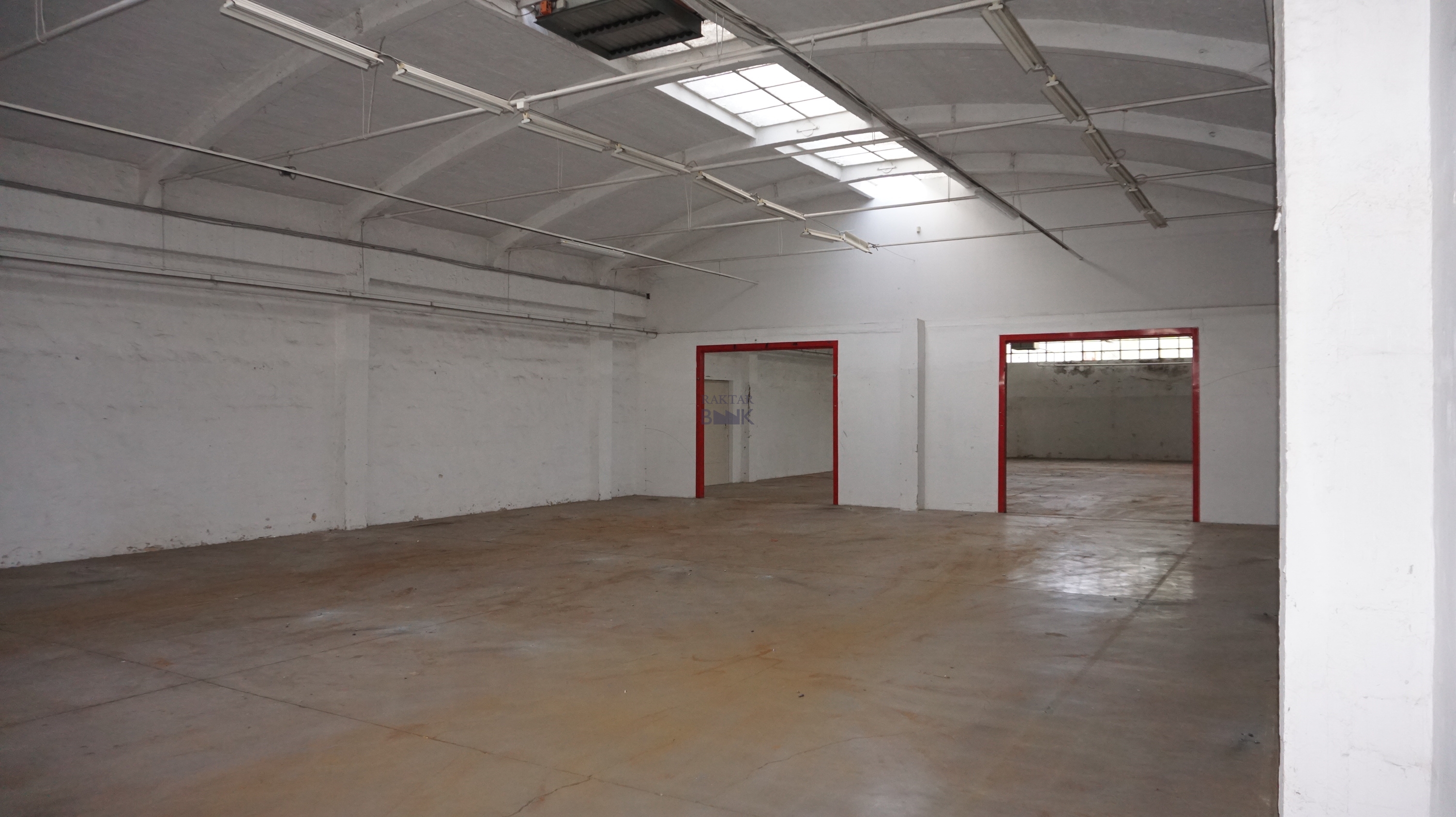 Kiadó Raktár - Zalaegerszeg Zrinyi Miklós - 15 000,0 EUR/m2/hó-kép(11124)