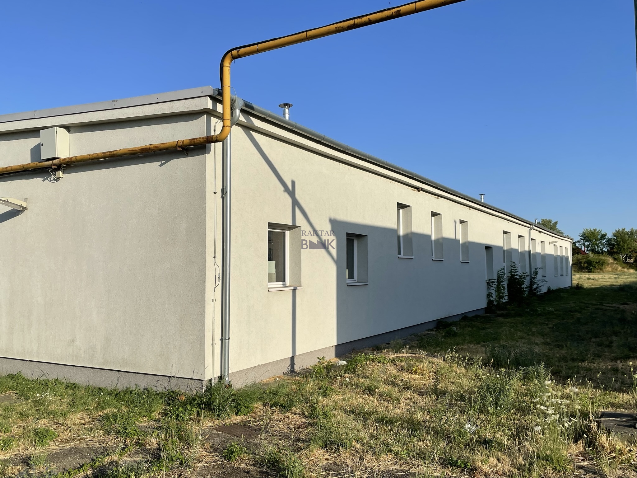 Kiadó Raktár - Szerencs Gyár utca - 1 284,0 EUR/m2/hó-kép(10957)