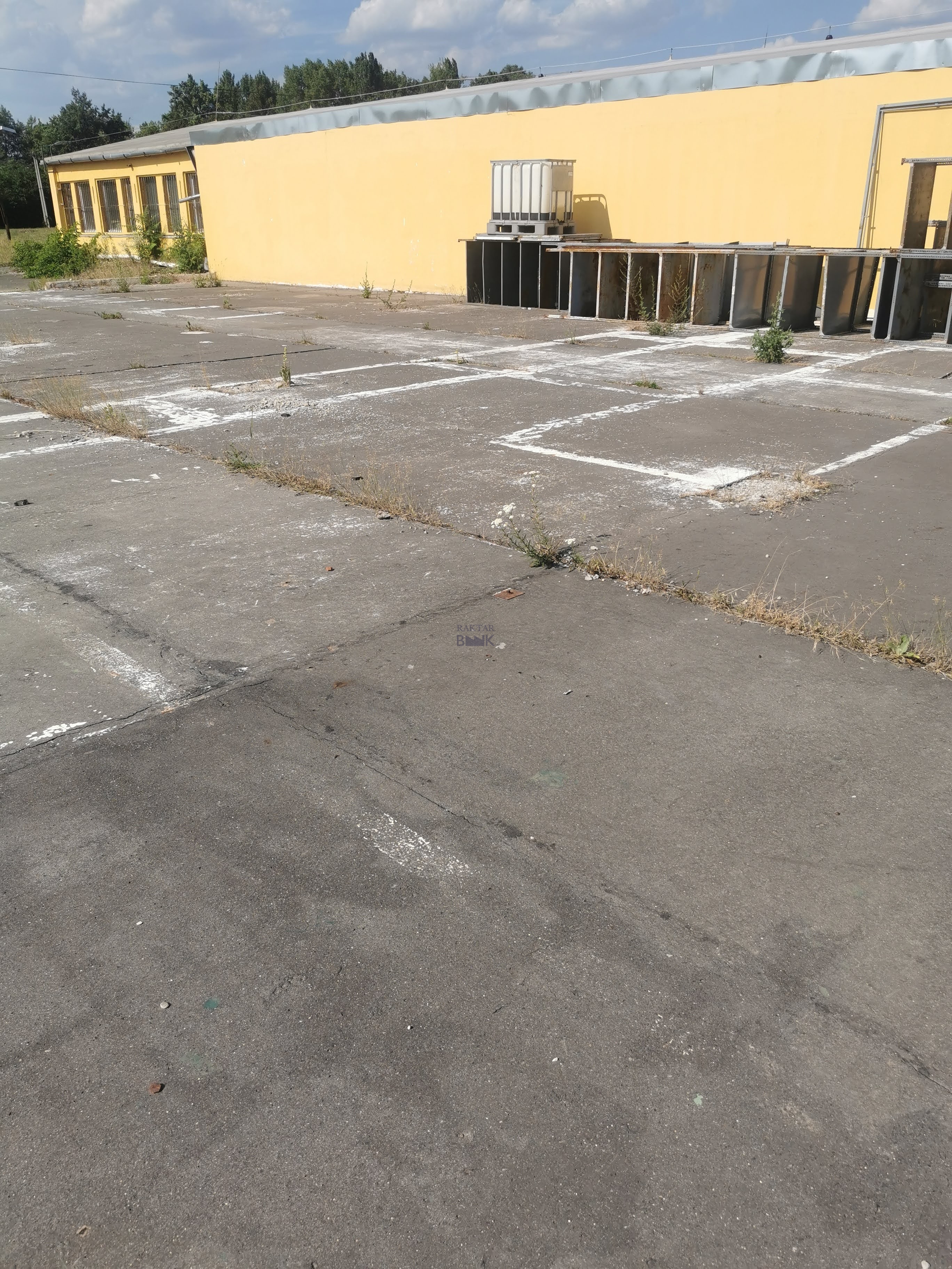 Kiadó Telephely - XVIII. kerület Ipacsfa utca - 1,0 EUR/m2/hó-kép(12168)