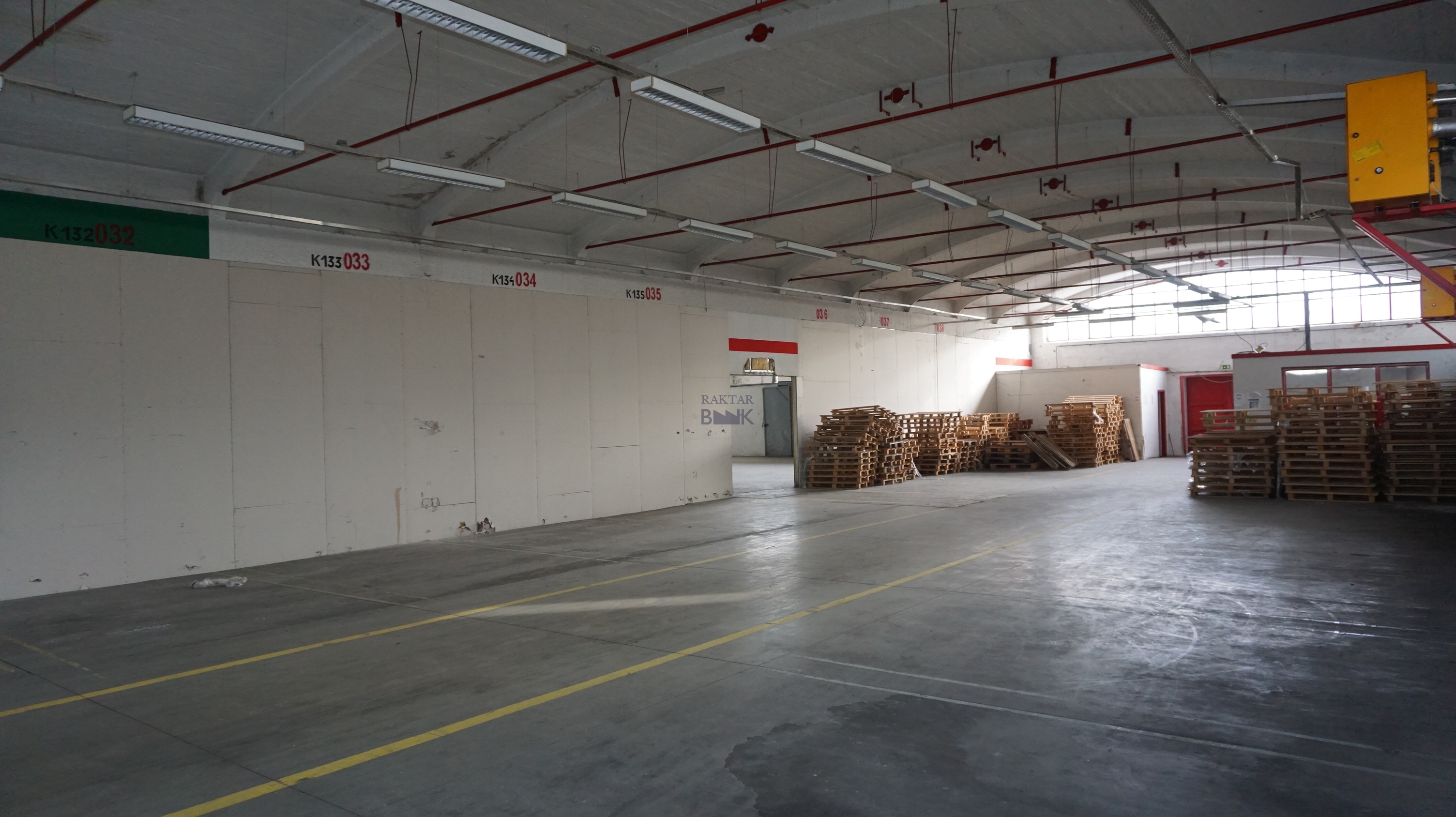 Kiadó Raktár - Zalaegerszeg Zrinyi Miklós - 5 000,0 EUR/m2/hó-kép(11102)