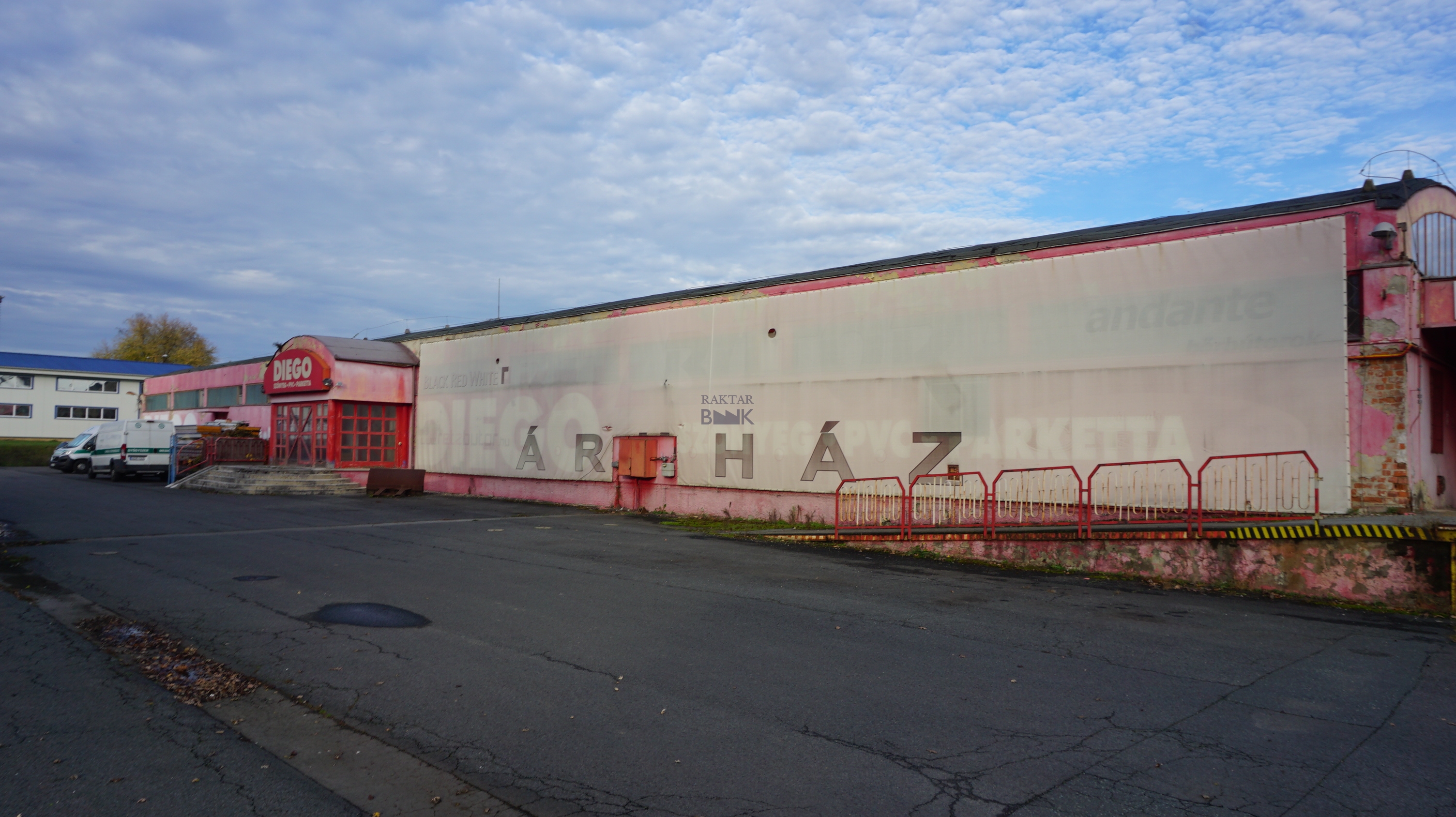 Kiadó Raktár - Zalaegerszeg Zrinyi Miklós - 5 000,0 EUR/m2/hó-kép(11104)