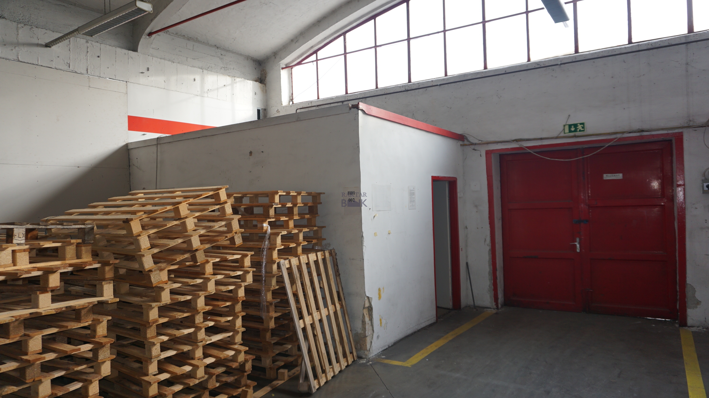 Kiadó Raktár - Zalaegerszeg Zrinyi Miklós - 5 000,0 EUR/m2/hó-kép(11098)