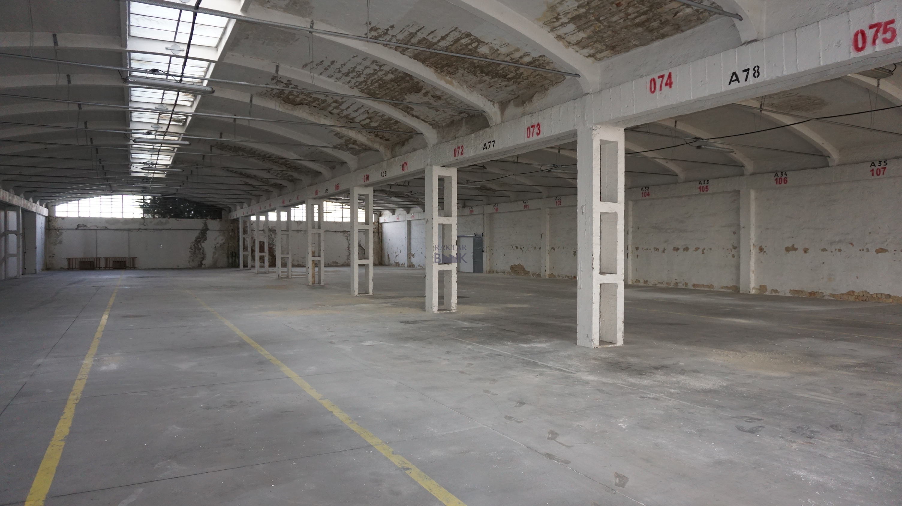 Kiadó Raktár - Zalaegerszeg Zrinyi Miklós - 10 000,0 EUR/m2/hó-kép(11106)