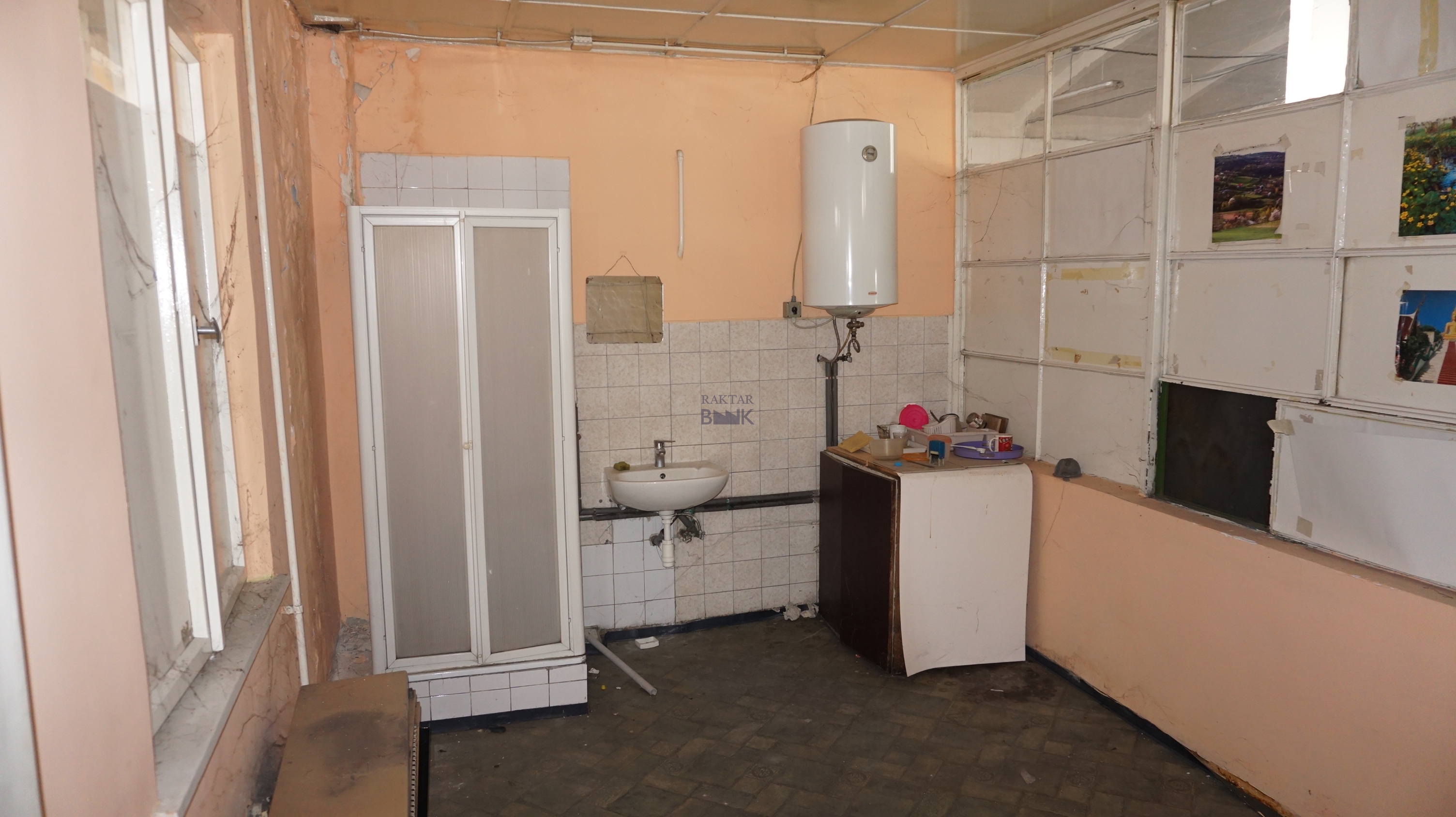 Kiadó Raktár - Zalaegerszeg Zrinyi Miklós - 10 000,0 EUR/m2/hó-kép(11113)