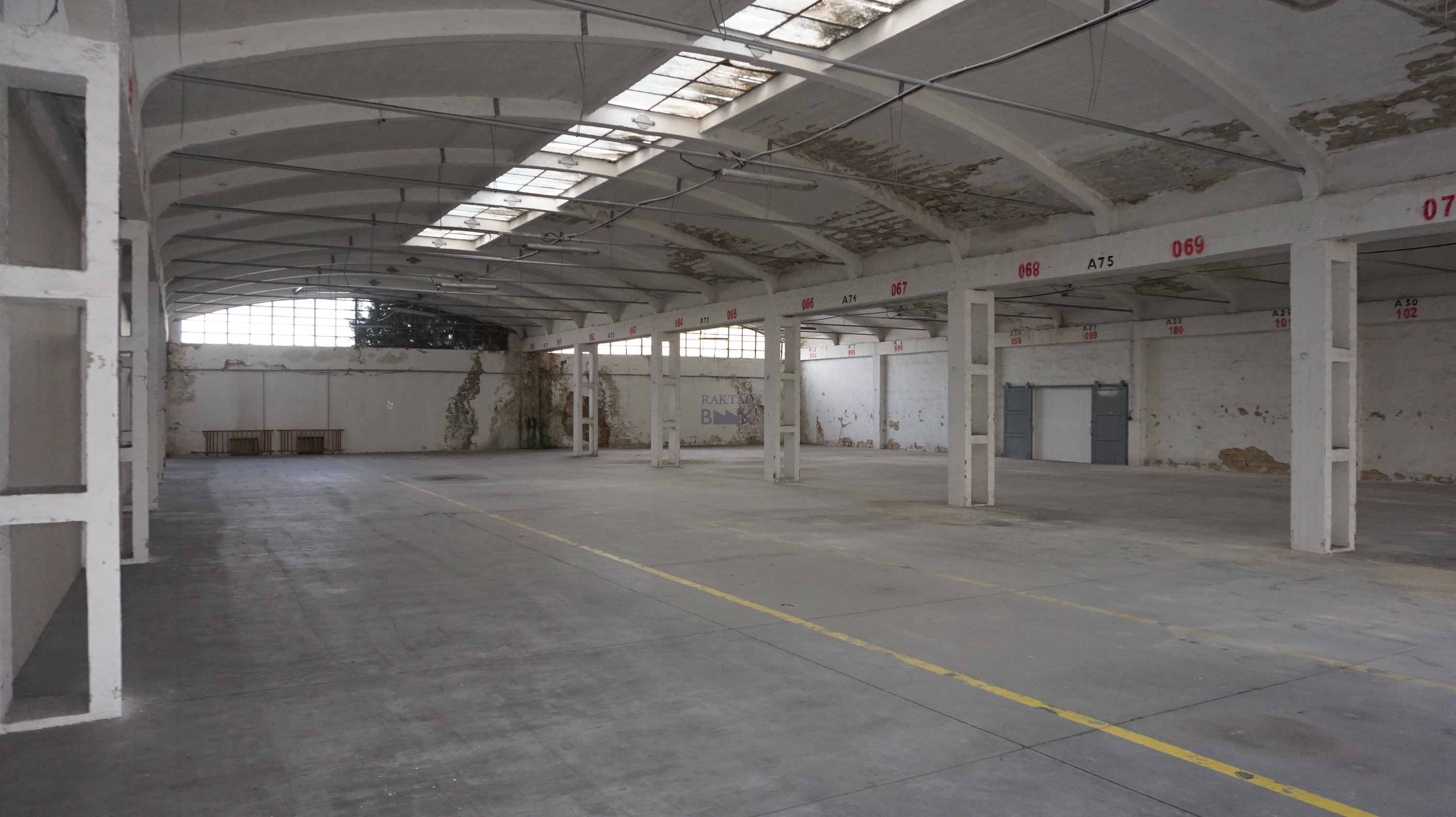 Kiadó Raktár - Zalaegerszeg Zrinyi Miklós - 10 000,0 EUR/m2/hó-kép(11107)