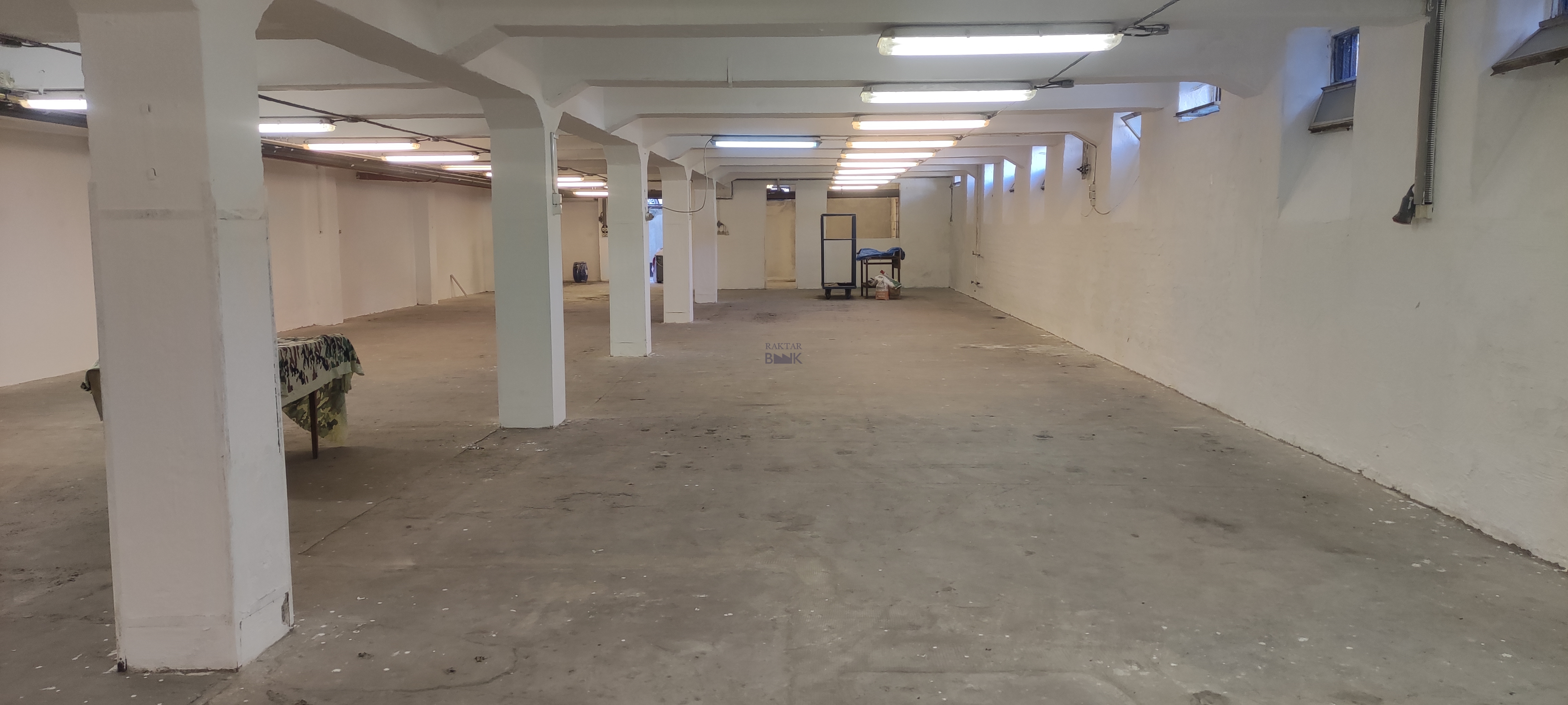 Kiadó Raktár - Budapest Petneházy u.  - 2 540,0 EUR/m2/hó-kép(16433)