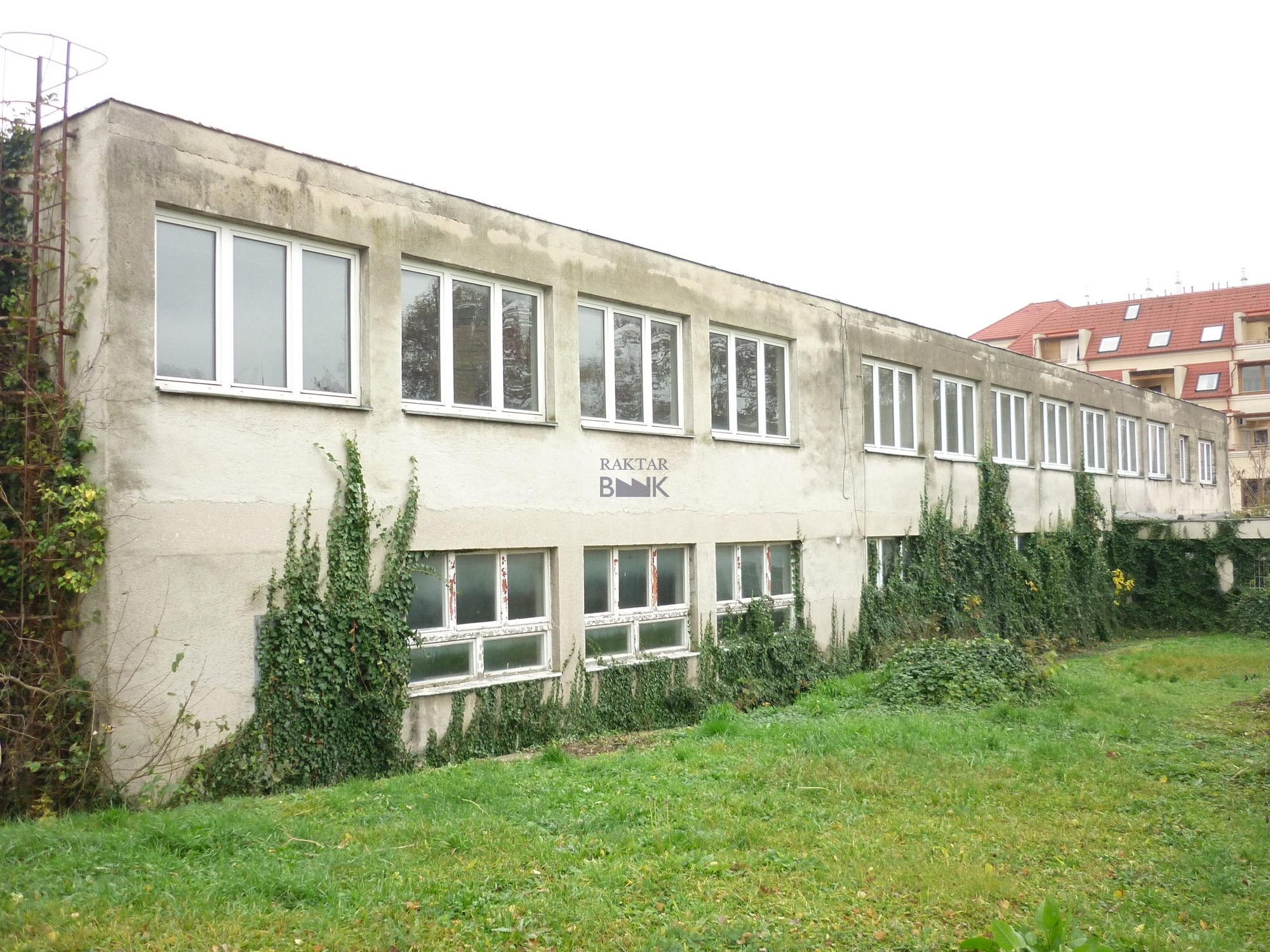 Kiadó Raktár - Keszthely Lovassy Sándor - 2 800 Ft/m2/hó-kép(16099)