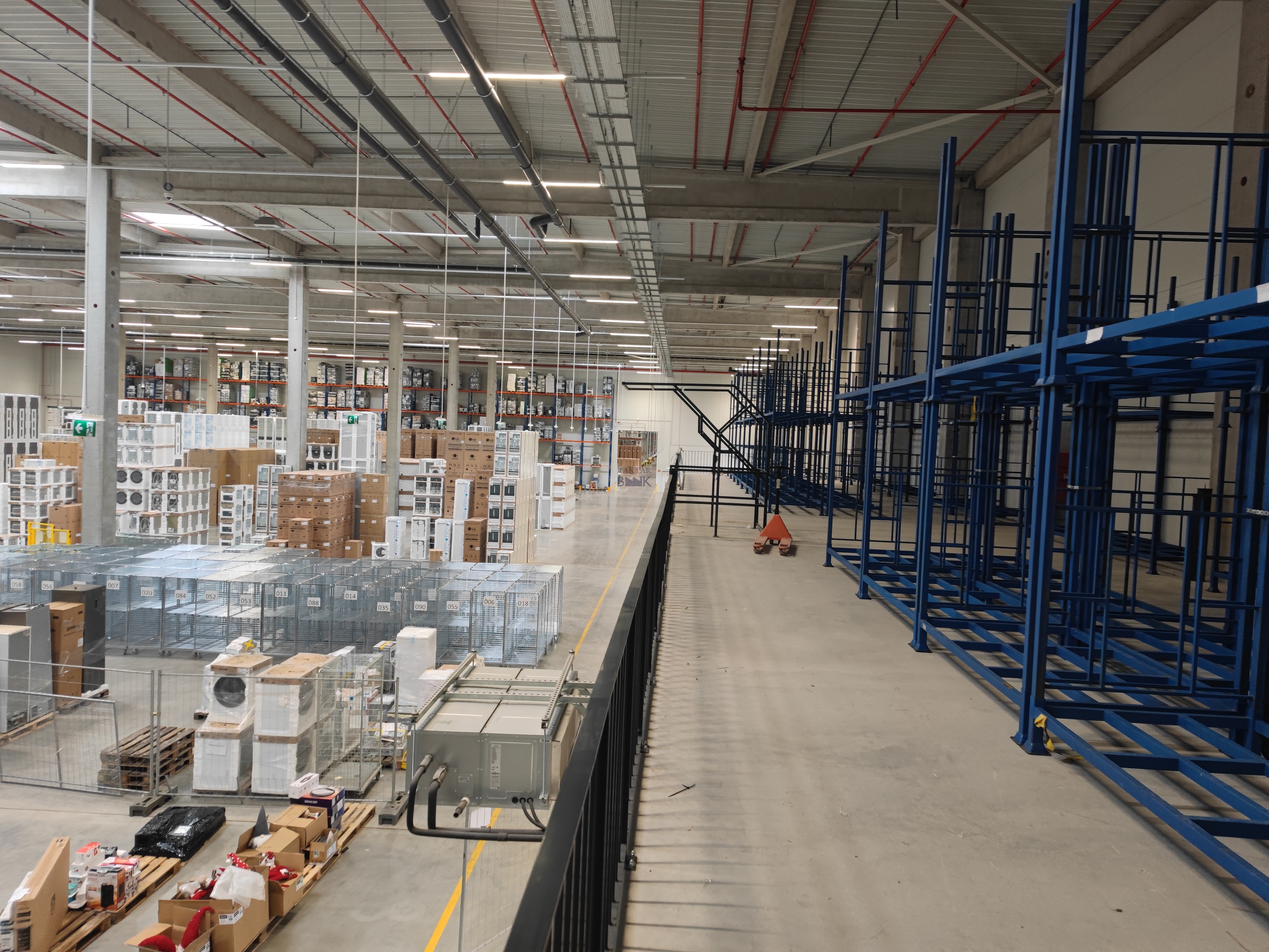 Kiadó Raktár - Üllő Ilona utca - 5,0 EUR/m2/hó-kép(12136)