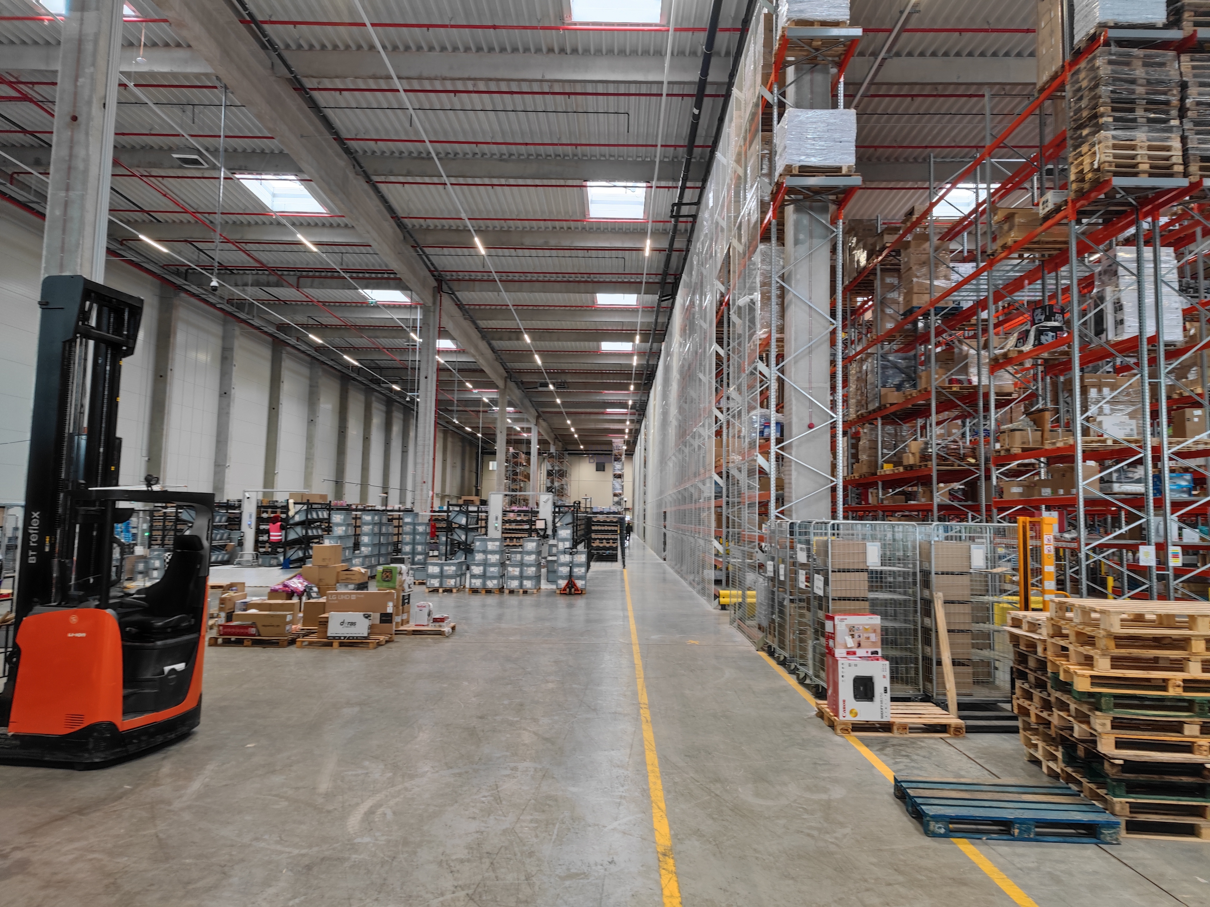 Kiadó Raktár - Üllő Ilona utca - 5,0 EUR/m2/hó-kép(12137)