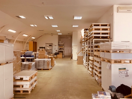 Kiadó Raktár - Budapest Csillaghegyi út - 5,0 EUR/m2/hó-kép(8019)