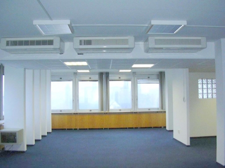 Kiadó Raktár - XIII. kerület Reitter Ferenc utca - 4,0 EUR/m2/hó-kép(3322)