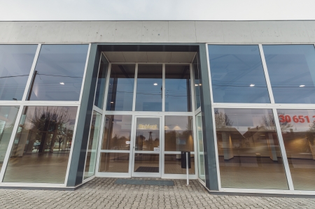 Kiadó Telephely - Szeged Algyői út - 1 463 Ft/m2/hó-kép(4620)