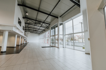 Kiadó Telephely - Szeged Algyői út - 1 463 Ft/m2/hó-kép(4628)