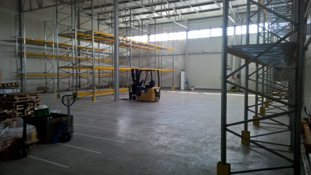 Kiadó Raktár - Hajdúböszörmény Petneházy Dávid utca  - 5,0 EUR/m2/hó-kép(6641)