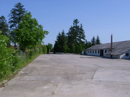 Kiadó Telephely - Szombathely Szent István király - 200 Ft/m2/hó-kép(7616)