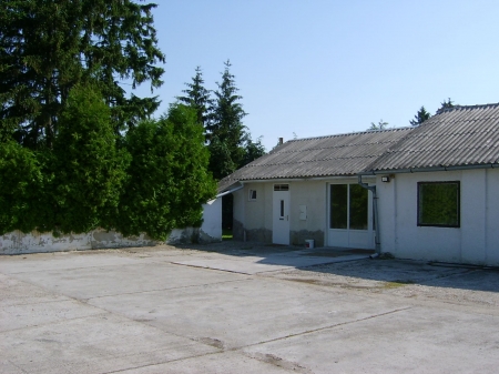 Kiadó Telephely - Szombathely Szent István király - 200 Ft/m2/hó-kép(7617)