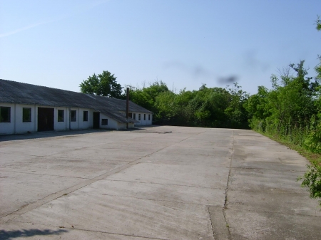 Kiadó Telephely - Szombathely Szent István király - 200 Ft/m2/hó-kép(7618)