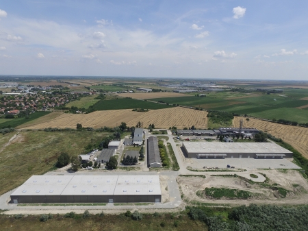 Kiadó Raktár - Kecskemét Matkói út - 3,9 EUR/m2/hó-kép(1011)
